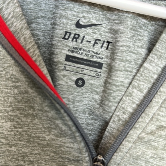 Women’s Nike Dri Fit Half Zip Up - Picture 2 of 2